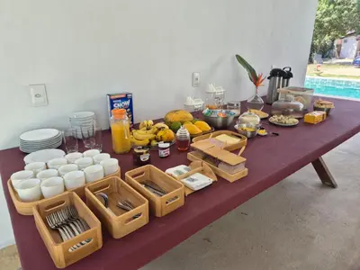 Refeições no quarto em acomodação particular ou nas proximidades