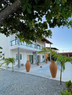 O edifício onde o apartamento está situado