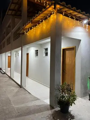 O edifício onde a casa de hóspedes está situado