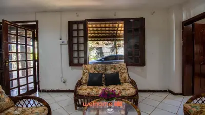 Uma área de estar em Casa em Aquiraz com Piscina 10 min do Beach Park