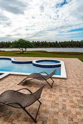 A piscina em ou perto de Hotel Via Do Sol Eco Chalés