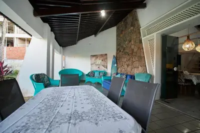 Uma área de estar em Casa para temporada cumbuco