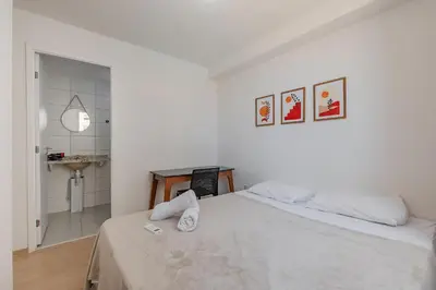 Uma cama ou camas num quarto em Mirante #408 - Praia do Futuro by Carpediem