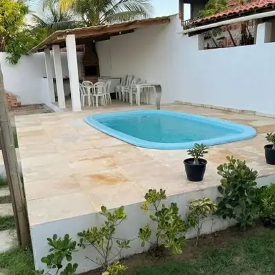 Casa Fundo de Quintal