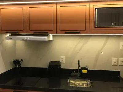 A cozinha ou kitchenette de Studio Rubi no Meireles próximo à Beira-Mar