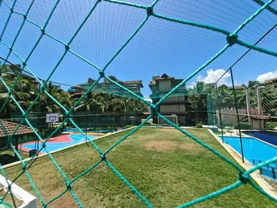 Comodidades para jogar ténis e squash em Parque das Ilhas • Resort Perto do Beach Park ou nas proximidades