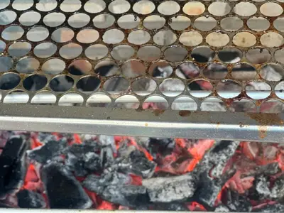 As comodidades para churrasco disponíveis para os clientes desta casa de férias