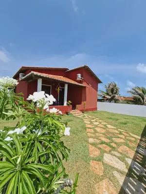 Um jardim no exterior de Haus Maresia