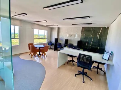 Uma televisão e/ou sistema de entretenimento em Mirante Condominio Clube