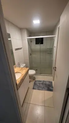 Uma casa de banho em Apto Golf Ville resort com 3 suites