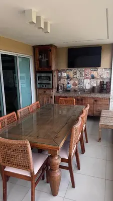 Uma televisão e/ou sistema de entretenimento em Apto Golf Ville resort com 3 suites