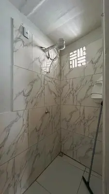 Uma casa de banho em Chalé blue