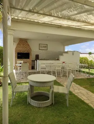 Um pátio ou outra área exterior em Apartamento 218, primeiro andar, Canoa Quebrada