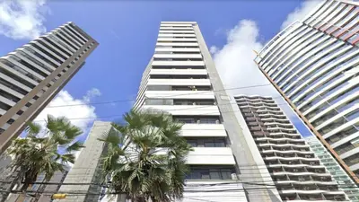 O edifício onde o apartamento está situado