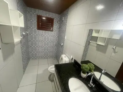 Uma casa de banho em Recanto do Céu