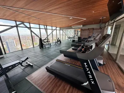 O centro de fitness e/ou as comodidades de fitness de Studio 500m da Praia - Piscina com Vista Incrível