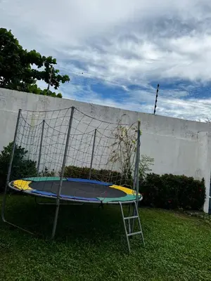 Comodidades para ténis de mesa em Pousada Brisa do Oceano Cumbuco - Quartos privativos e acomodações compartilhadas ou nas proximidades