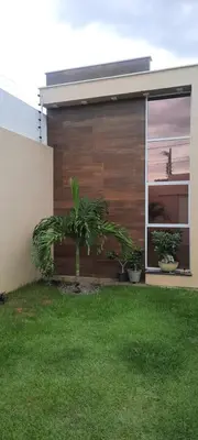 Um jardim no exterior de Mikeias sousa
