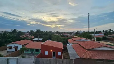 O nascer ou o pôr do sol visto a partir do apartamento