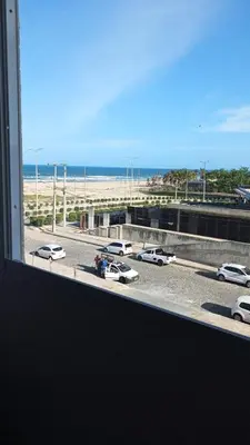 Uma vista do mar geral ou uma vista do mar a partir do apartamento
