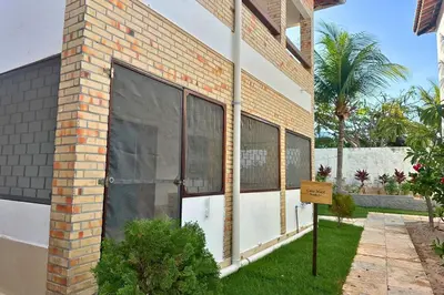 Um jardim no exterior de Maré · Casa Maré