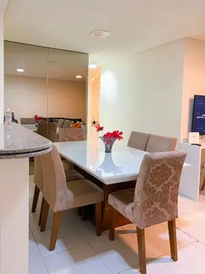 Uma área de estar em Apartamento Meireles Excelente Localização