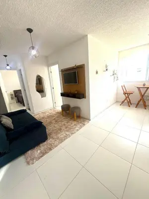 Uma televisão e/ou sistema de entretenimento em Apartment 100 meters from the beach Crocobeach