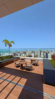 Uma vista do mar geral ou uma vista do mar a partir do apartamento