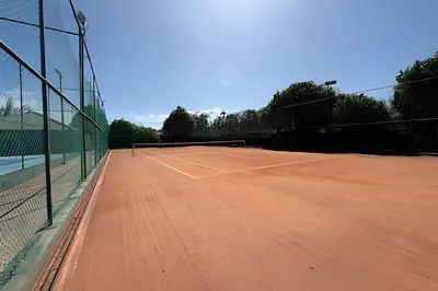Comodidades para jogar ténis e squash em VG106 - VG SUN Cumbuco 100% nascente terreo por Will ou nas proximidades