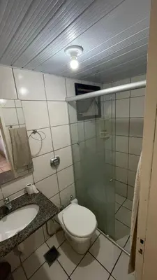 Uma casa de banho em Apartamento 5 Min A Pé da Praia de Iracema