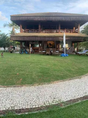 Um jardim no exterior de CASAS DO TON FLEIXERAs