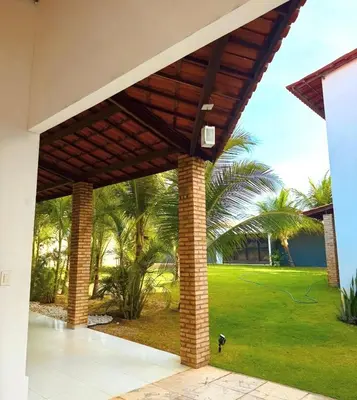 Um jardim no exterior de Chácara Lagoa do Banana Oficial