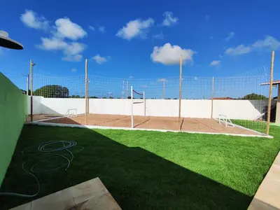 Comodidades para jogar ténis e squash em Casa Recanto do Jardim ou nas proximidades