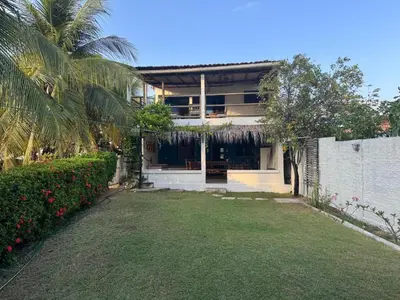 Um jardim no exterior de Casa Eva