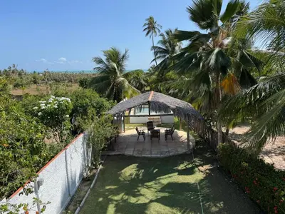 Um jardim no exterior de Casa Eva