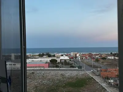 Uma vista do mar geral ou uma vista do mar a partir do apartamento