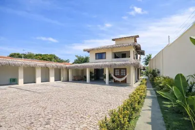 O edifício onde o hotel está situado