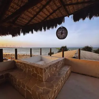 Lar Riviera Flat - com jacuzzi e vista mar