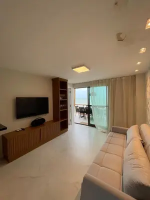 Uma televisão e/ou sistema de entretenimento em Apto Cumbuco Pe na Areia Carnaval 2026