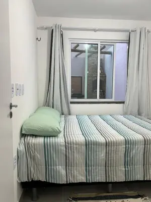 Uma cama ou camas num quarto em Frida's Corner