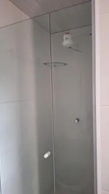 Uma casa de banho em Flat atlantico 1404