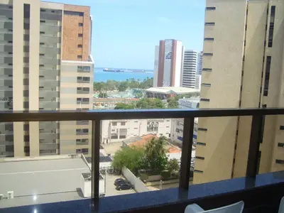 Uma varanda ou terraço em Flat Meireles luzon 303