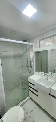 Uma casa de banho em Ocean Scala by DS Imóveis