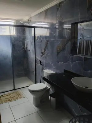 Uma casa de banho em Apartamento 3 quartos avenida do futuro