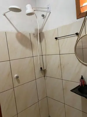 Uma casa de banho em Pousada da vila
