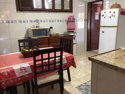 A cozinha ou kitchenette de Shekinah House
