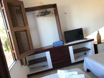 Uma televisão e/ou sistema de entretenimento em Shekinah House