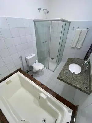 Uma casa de banho em Hotel Cocal