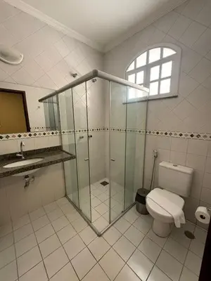 Uma casa de banho em Hotel Cocal