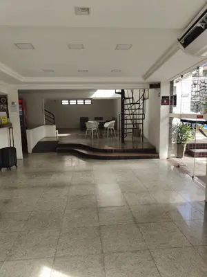 A área de receção ou átrio de Rede Andrade Coimbra